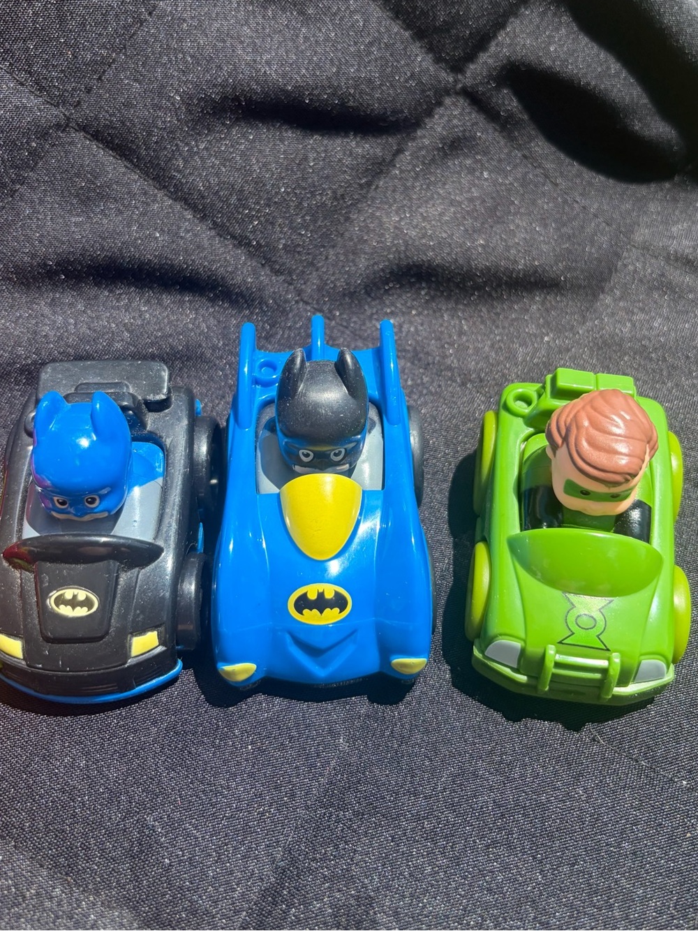 Little People Super Friends + Vehicle Lot of 9 - Picture 3 of 5